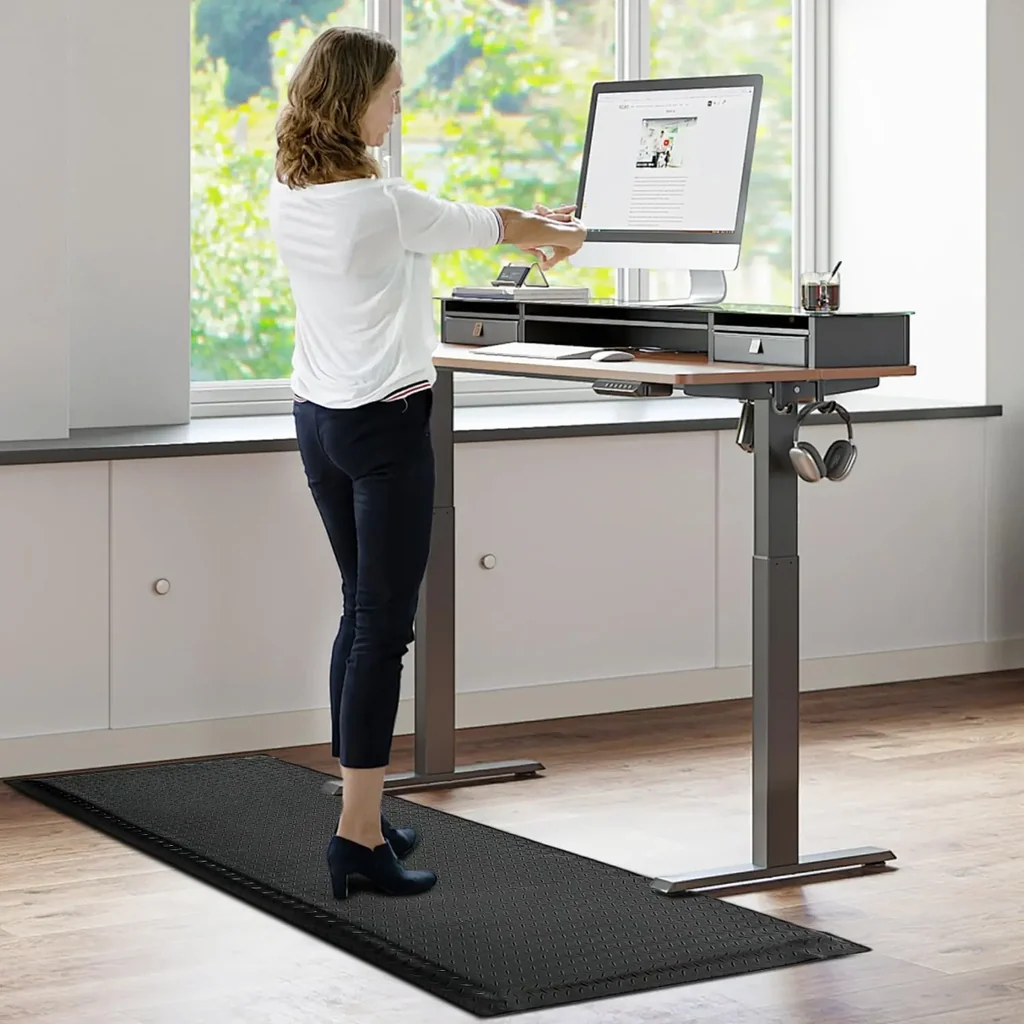 Anti-Fatigue Mat Sizing: How Thick Should a Standing Desk Mat Be?