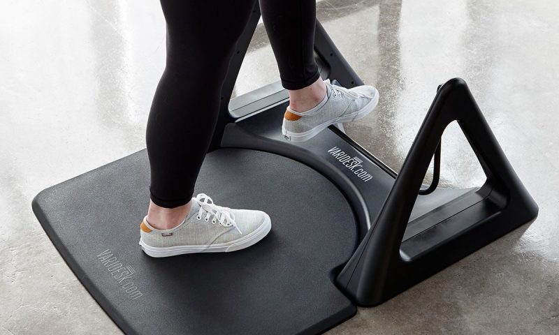 Photo by pinterest.com - Anti-Fatigue Mat Sizing: How Thick Should a Standing Desk Mat Be?
