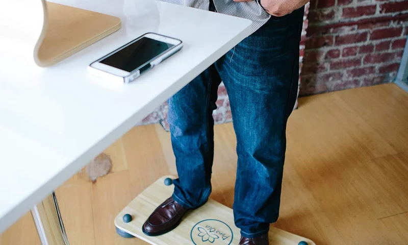 Photo by deskadvisor.org - Desk Footrest vs Balance Board for Active Sitting and Standing